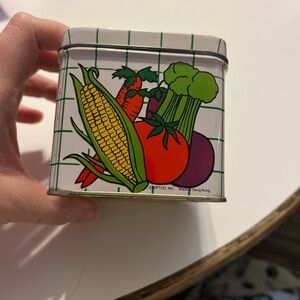 Vintage y2k vegetable metal tin container notes